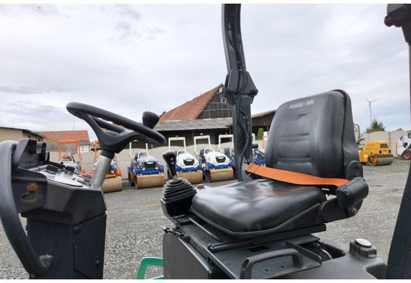 Ammann ARX 26 - Mini road roller leasing Ammann ARX 26 - Mini road roller: picture 9