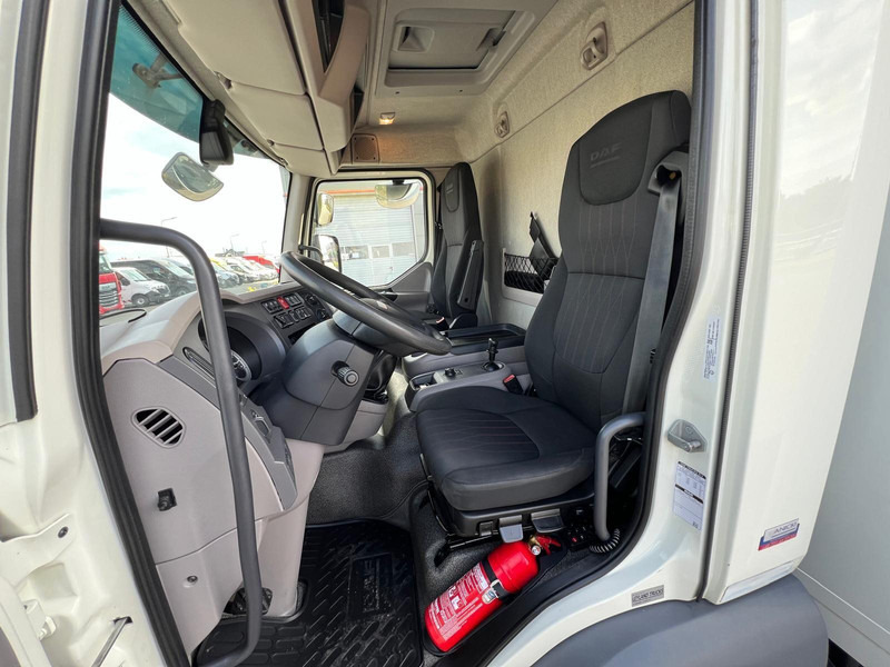 Box truck DAF LF 210 12.210 CONTAINER+LIFT 1500 kg 1.HAND: picture 14 Box truck DAF LF 210 12.210 CONTAINER+LIFT 1500 kg 1.HAND: picture 14
