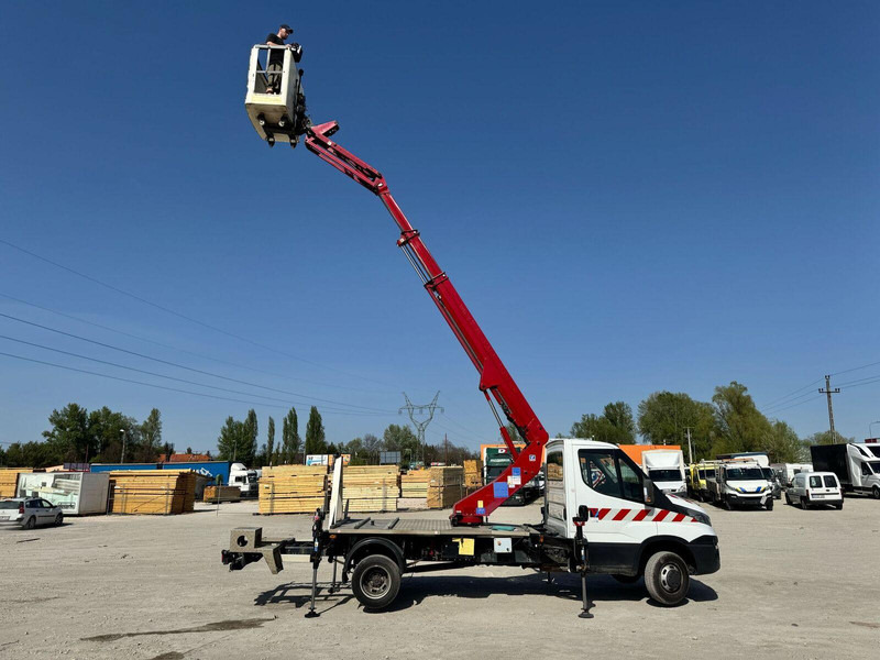 Iveco 35-140 S Ruthmann 145 TJ - 14,5m/ - Truck mounted aerial platform: picture 3 Iveco 35-140 S Ruthmann 145 TJ - 14,5m/ - Truck mounted aerial platform: picture 3