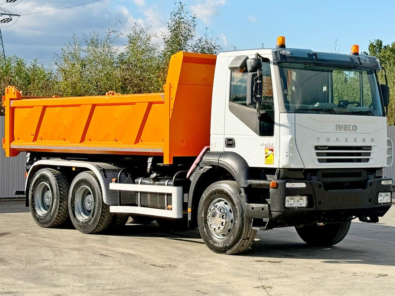 Iveco TRAKKER 380 - Tipper: picture 4 Iveco TRAKKER 380 - Tipper: picture 4