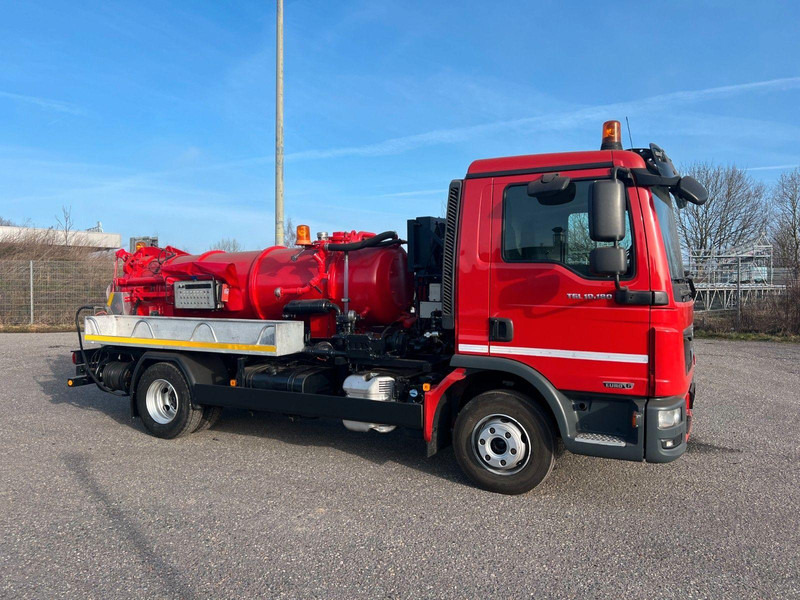 MAN TGL 10.180 Suction & pressure & rinsing truck - Vacuum truck: picture 3 MAN TGL 10.180 Suction & pressure & rinsing truck - Vacuum truck: picture 3