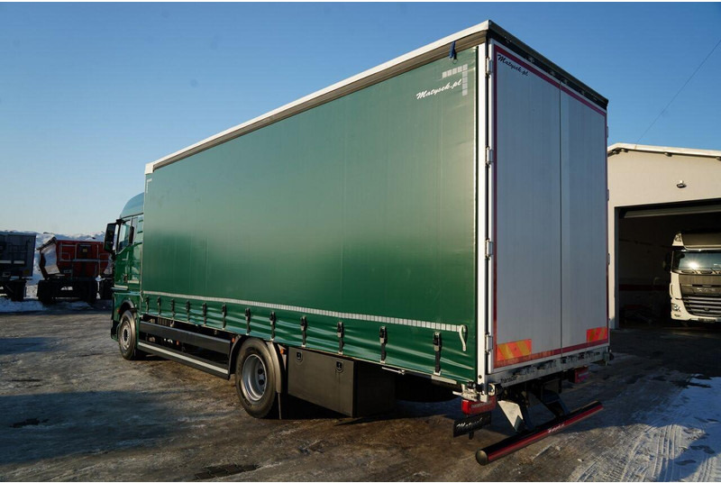 MAN TGX 18.470 - Curtain side truck: picture 4 MAN TGX 18.470 - Curtain side truck: picture 4