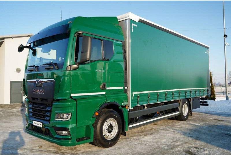 MAN TGX 18.470 - Curtain side truck: picture 2 MAN TGX 18.470 - Curtain side truck: picture 2