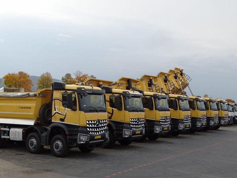 Mercedes-Benz AROCS 4145 / 8x8 / WYWROTKA TYLNOZSYPOWA / KH KIPPER / EURO 6 leasing Mercedes-Benz AROCS 4145 / 8x8 / WYWROTKA TYLNOZSYPOWA / KH KIPPER / EURO 6: picture 11 Mercedes-Benz AROCS 4145 / 8x8 / WYWROTKA TYLNOZSYPOWA / KH KIPPER / EURO 6 leasing Mercedes-Benz AROCS 4145 / 8x8 / WYWROTKA TYLNOZSYPOWA / KH KIPPER / EURO 6: picture 11