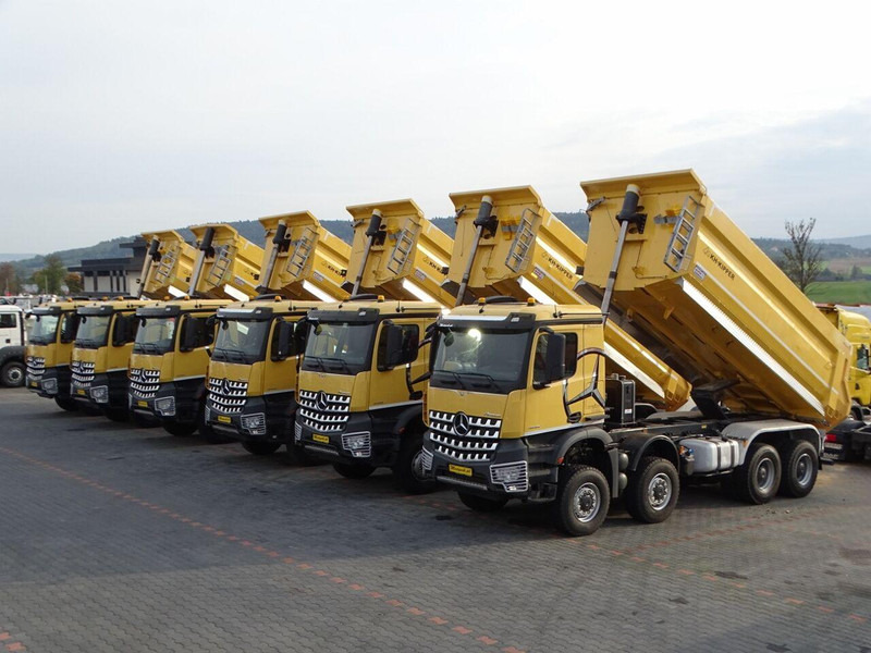 Mercedes-Benz AROCS 4145 / 8x8 / WYWROTKA TYLNOZSYPOWA / KH KIPPER / EURO 6 leasing Mercedes-Benz AROCS 4145 / 8x8 / WYWROTKA TYLNOZSYPOWA / KH KIPPER / EURO 6: picture 15 Mercedes-Benz AROCS 4145 / 8x8 / WYWROTKA TYLNOZSYPOWA / KH KIPPER / EURO 6 leasing Mercedes-Benz AROCS 4145 / 8x8 / WYWROTKA TYLNOZSYPOWA / KH KIPPER / EURO 6: picture 15