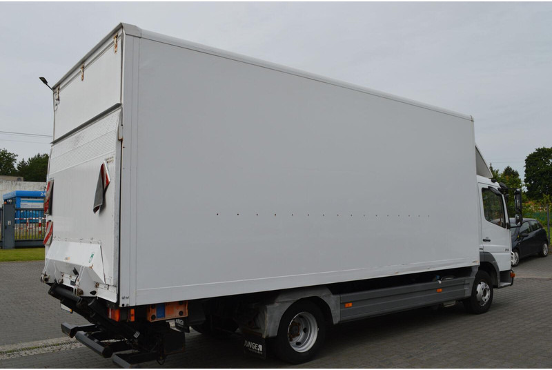 Mercedes-Benz ATEGO 816 CONTAINER+LIFT EURO 5 - Box truck: picture 4 Mercedes-Benz ATEGO 816 CONTAINER+LIFT EURO 5 - Box truck: picture 4