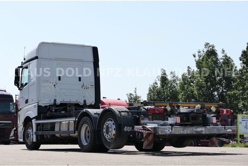 Mercedes-Benz Actros 2543 BDF - Container chassis truck - Container transporter/ Swap body truck: picture 3 Mercedes-Benz Actros 2543 BDF - Container chassis truck - Container transporter/ Swap body truck: picture 3