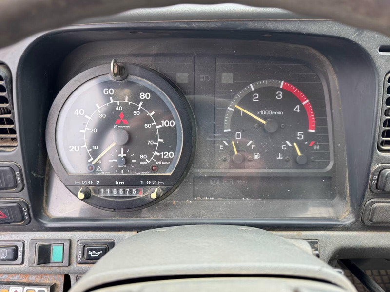 Mitsubishi Canter FE649 - Flatbed truck + crane leasing Mitsubishi Canter FE649 - Flatbed truck + crane: picture 11