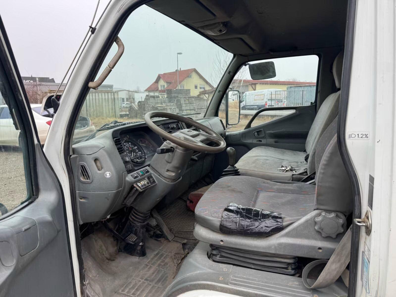 Mitsubishi Canter FE649 - Flatbed truck + crane leasing Mitsubishi Canter FE649 - Flatbed truck + crane: picture 9