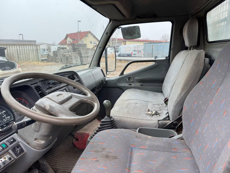 Mitsubishi Canter FE649 - Flatbed truck + crane leasing Mitsubishi Canter FE649 - Flatbed truck + crane: picture 10