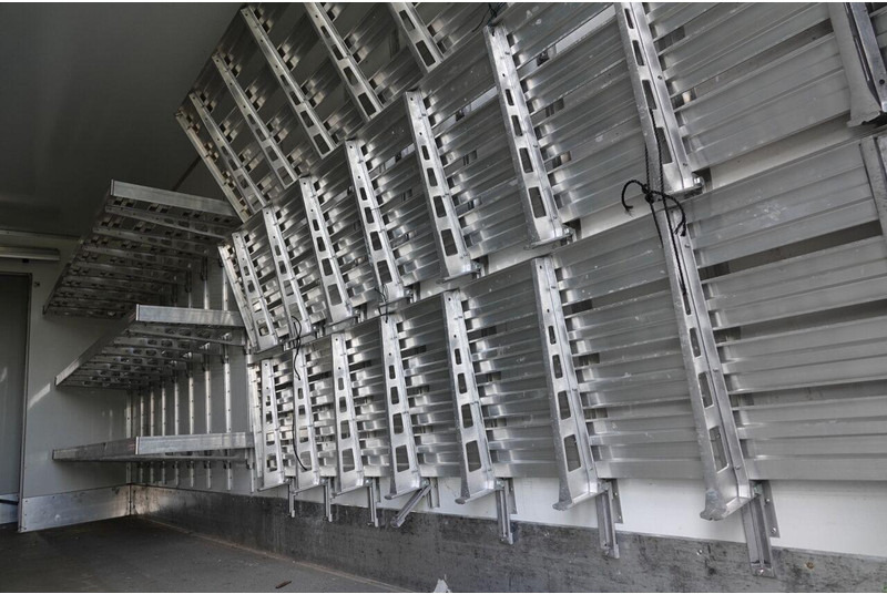 Refrigerator truck Renault D 16 260 / CHŁODNIA - 6,8 M / MULTITEMPERATURA / CARRIER SUPRA 8: picture 18