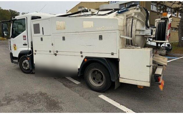 Renault D7.5 L3 - Vacuum truck: picture 5 Renault D7.5 L3 - Vacuum truck: picture 5