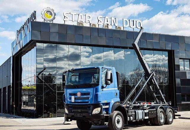 Tatra T158 PHOENIX 6x6 Euro 6 - Hook lift truck, Crane truck: picture 1 Tatra T158 PHOENIX 6x6 Euro 6 - Hook lift truck, Crane truck: picture 1