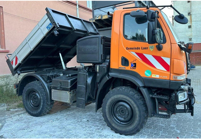 Mercedes-Benz Unimog U20 4x4 3-Way Tipper - Tractor unit: picture 1 Mercedes-Benz Unimog U20 4x4 3-Way Tipper - Tractor unit: picture 1