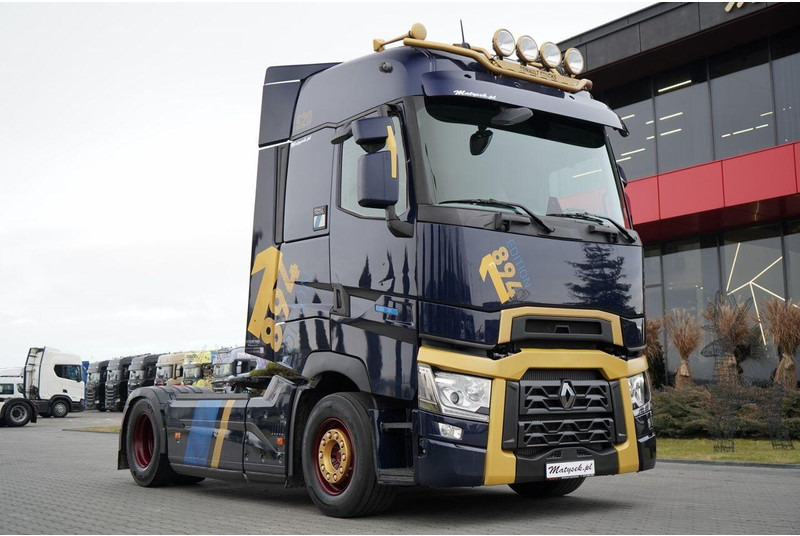 Renault T520 - Tractor unit: picture 1 Renault T520 - Tractor unit: picture 1