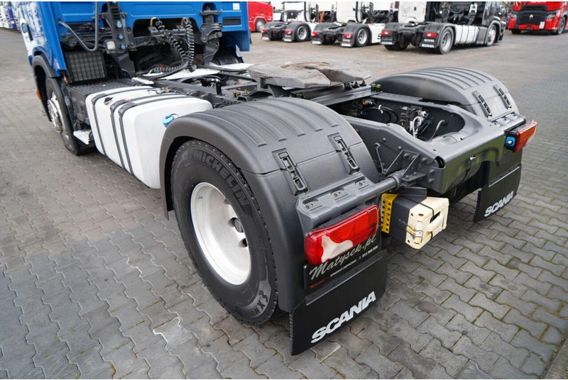 Tractor unit Scania R 450: picture 14