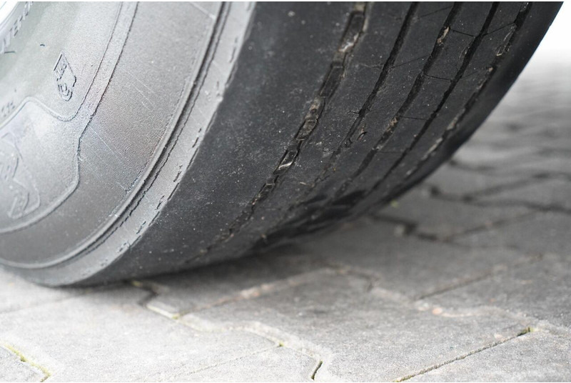 Tractor unit Scania R 450: picture 18