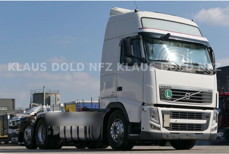 Volvo FH 420 - Container truck 6x2 - Container transporter/ Swap body truck: picture 2 Volvo FH 420 - Container truck 6x2 - Container transporter/ Swap body truck: picture 2