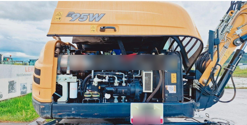 Wheel excavator Yanmar B 95W Mit Drei Löffeln und Ein Hammer: picture 15