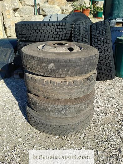 4 x used 7.50-16 LT tyres on 6 studs rims for Toyota Dyna 300 - Wheel and tire package: picture 2 4 x used 7.50-16 LT tyres on 6 studs rims for Toyota Dyna 300 - Wheel and tire package: picture 2
