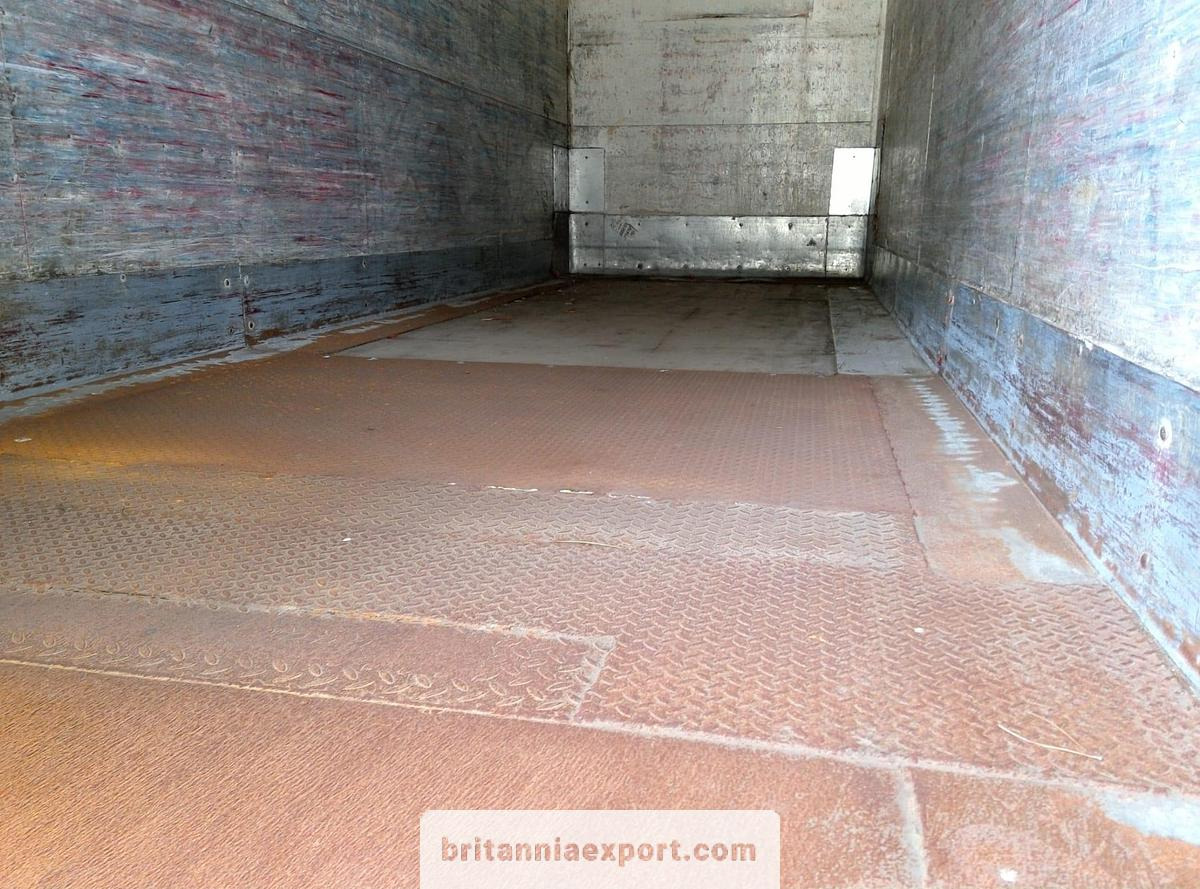 IVECO Eurotech 190E27 | Euro 2 | 19 Ton | On springs | Choice of 3 | - Refrigerator truck: picture 4 IVECO Eurotech 190E27 | Euro 2 | 19 Ton | On springs | Choice of 3 | - Refrigerator truck: picture 4