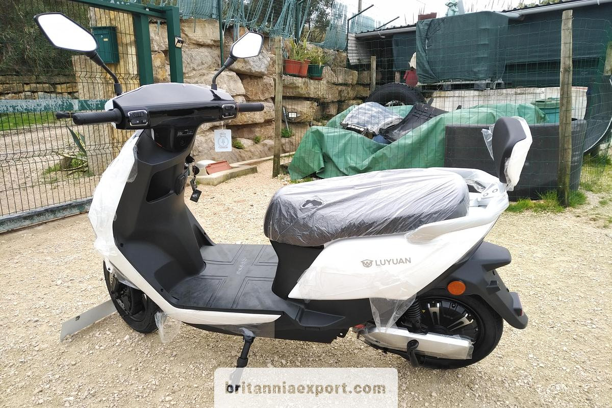 LUYUAN MKK Pro Max | 80 Km/h | 120-150 Km Range | 5200W | Electric - Motorcycle: picture 4 LUYUAN MKK Pro Max | 80 Km/h | 120-150 Km Range | 5200W | Electric - Motorcycle: picture 4