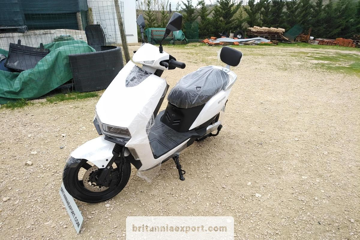 LUYUAN MKK Pro Max | 80 Km/h | 120-150 Km Range | 5200W | Electric - Motorcycle: picture 3 LUYUAN MKK Pro Max | 80 Km/h | 120-150 Km Range | 5200W | Electric - Motorcycle: picture 3