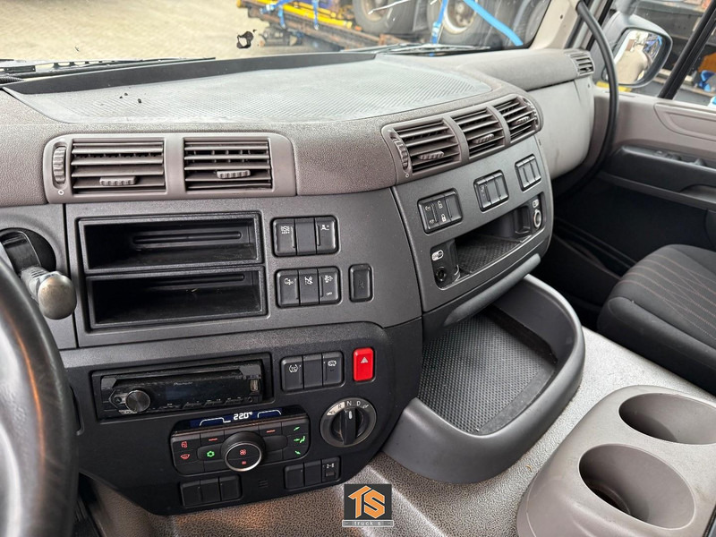 Box truck DAF CF 230 FA LADEBORDWAND - 19 TON - NL TOP TRUCK: picture 18