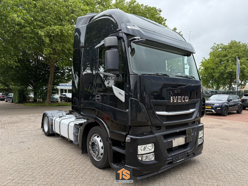 Iveco AS 460 Mega EURO 6 - AUTOMATIC - 2 TANKS - HEBESATTEL/HEFSCHOTEL/LIFTING FIFTH WHEEL - Tractor unit: picture 5 Iveco AS 460 Mega EURO 6 - AUTOMATIC - 2 TANKS - HEBESATTEL/HEFSCHOTEL/LIFTING FIFTH WHEEL - Tractor unit: picture 5