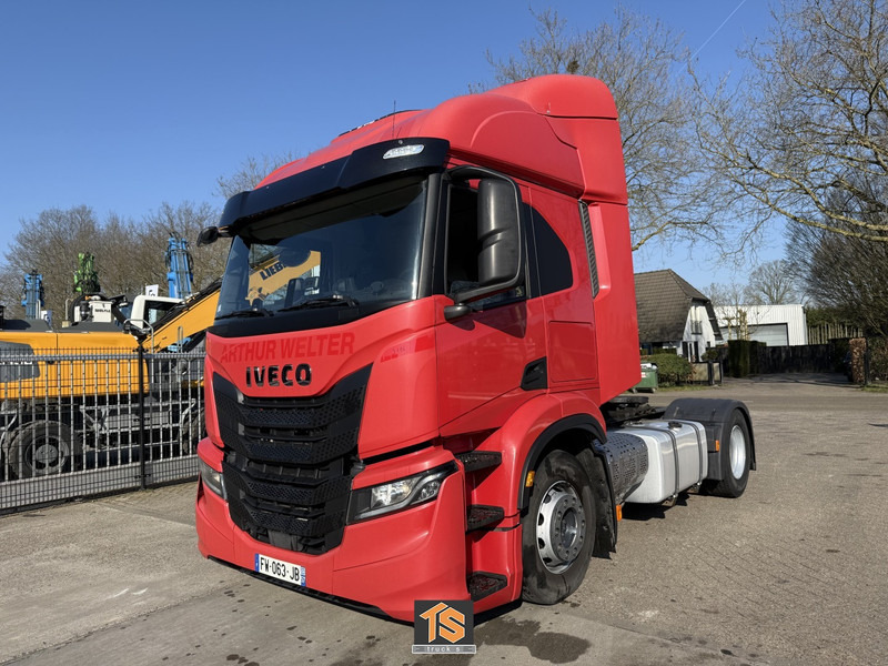 Iveco AT 420 S-WAY - 2 TANK - RETARDER - 3X AVAILABLE! - TOP TRUCK - TUV 12/25 - Tractor unit: picture 1 Iveco AT 420 S-WAY - 2 TANK - RETARDER - 3X AVAILABLE! - TOP TRUCK - TUV 12/25 - Tractor unit: picture 1