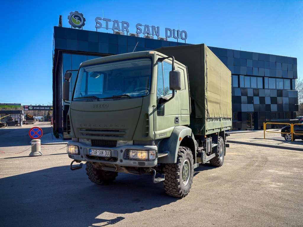 Iveco EUROCARGO 4x4 Offroad Camper Winde - Curtain side truck: picture 1 Iveco EUROCARGO 4x4 Offroad Camper Winde - Curtain side truck: picture 1