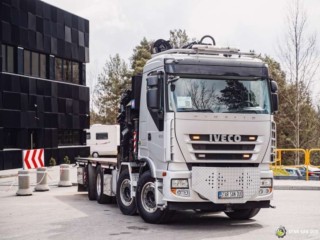 Iveco STRALIS AS320S50Y 8x2 HMF 8520-0K6 FLY JIB Winc - Crane truck: picture 4 Iveco STRALIS AS320S50Y 8x2 HMF 8520-0K6 FLY JIB Winc - Crane truck: picture 4