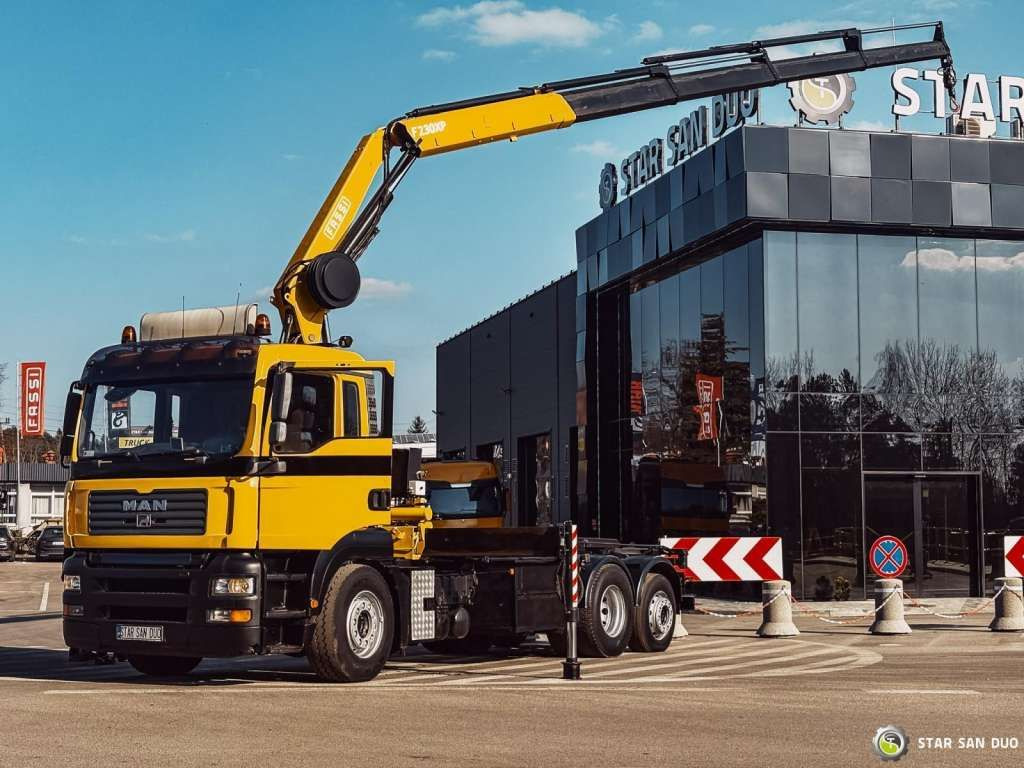MAN TGA 18.440 6x2 FASSI F 210 A.24 Crane Rotator - Crane truck: picture 1 MAN TGA 18.440 6x2 FASSI F 210 A.24 Crane Rotator - Crane truck: picture 1