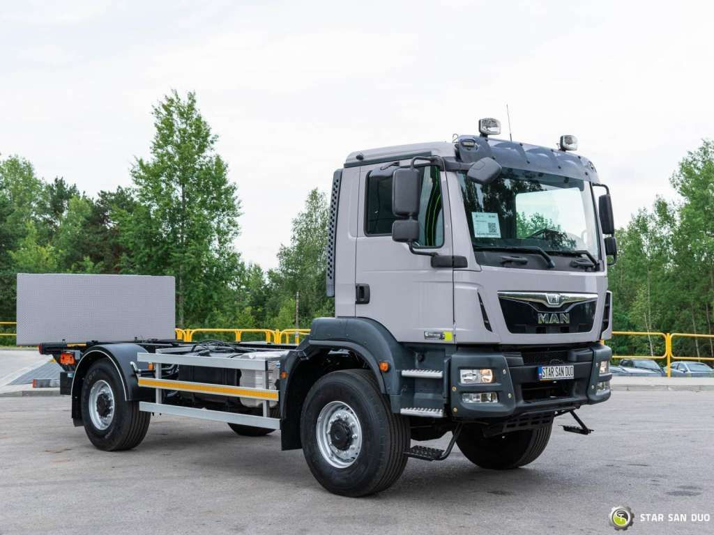 MAN TGM 18.290 4x4 Chassis Camper Single Wheels - Cab chassis truck: picture 2 MAN TGM 18.290 4x4 Chassis Camper Single Wheels - Cab chassis truck: picture 2