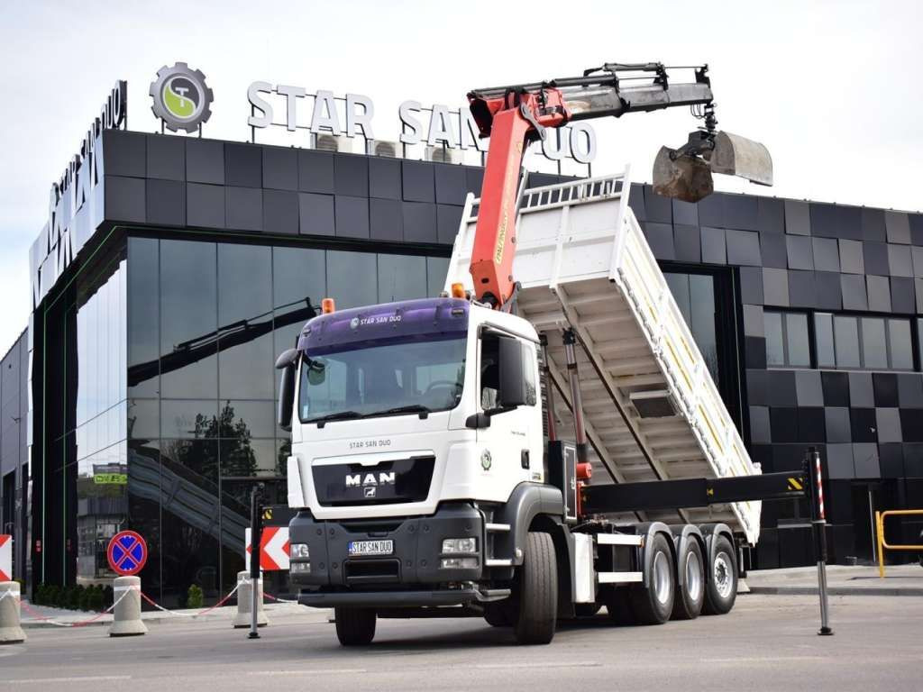 MAN TGS 35.400 8X4 PALFINGER PK 33002 CRANE KIPPER - Crane truck, Tipper: picture 2 MAN TGS 35.400 8X4 PALFINGER PK 33002 CRANE KIPPER - Crane truck, Tipper: picture 2