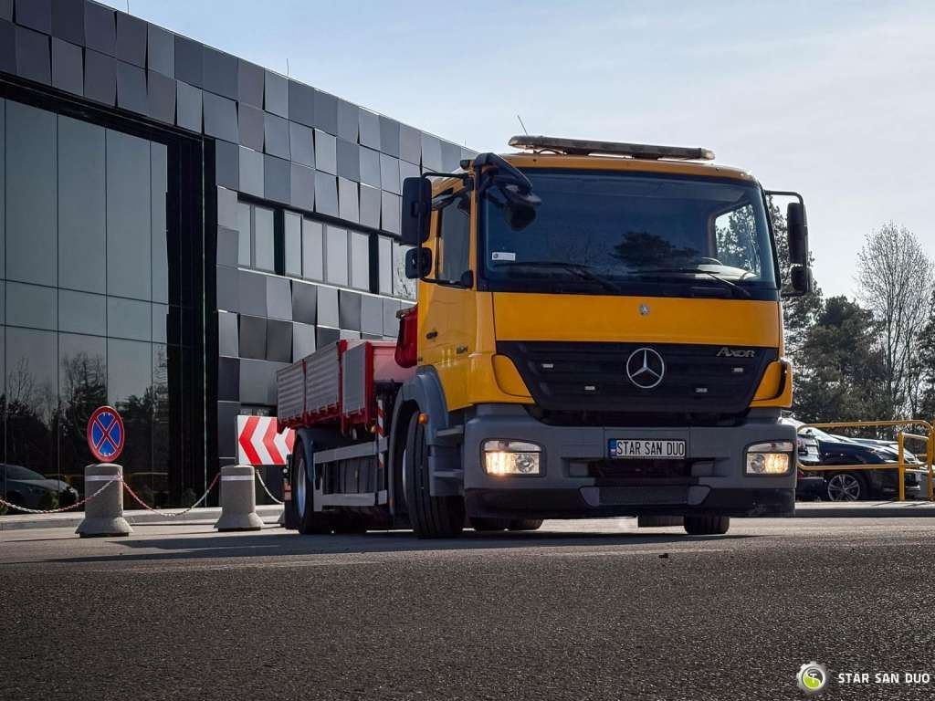Crane truck, Tipper Mercedes-Benz  AXOR 1824 4x2 HMF 975 HDS Crane  Rotator Kipper Mercedes-Benz AXOR 1824 4x2 HMF 975 HDS Crane  Rotator Kipper: picture 12