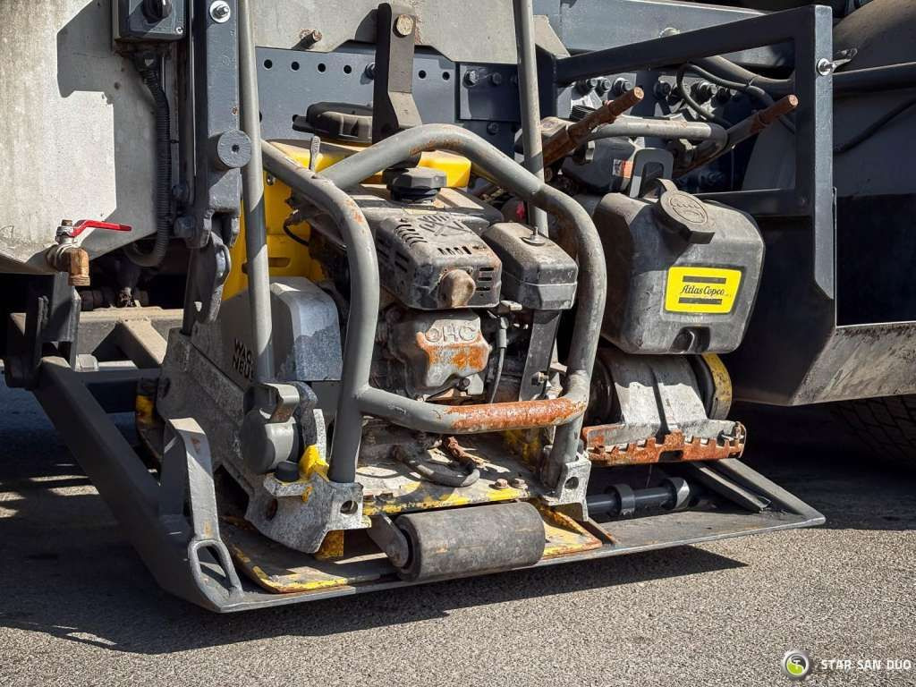 Crane truck, Tipper Mercedes-Benz  AXOR 1824 4x2 HMF 975 HDS Crane  Rotator Kipper Mercedes-Benz AXOR 1824 4x2 HMF 975 HDS Crane  Rotator Kipper: picture 24