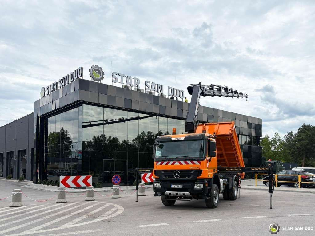 Mercedes-Benz Actros 1841 AK 4x4 Hiab 288E-7 Crane Kipper - Crane truck: picture 2 Mercedes-Benz Actros 1841 AK 4x4 Hiab 288E-7 Crane Kipper - Crane truck: picture 2