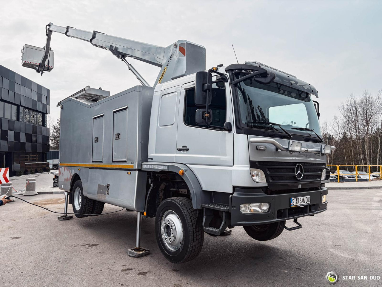 - Truck mounted aerial platform: picture 4 - Truck mounted aerial platform: picture 4