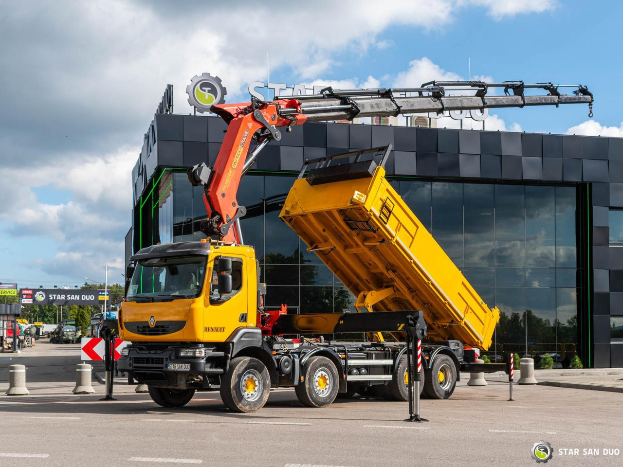 - Crane truck: picture 5 - Crane truck: picture 5