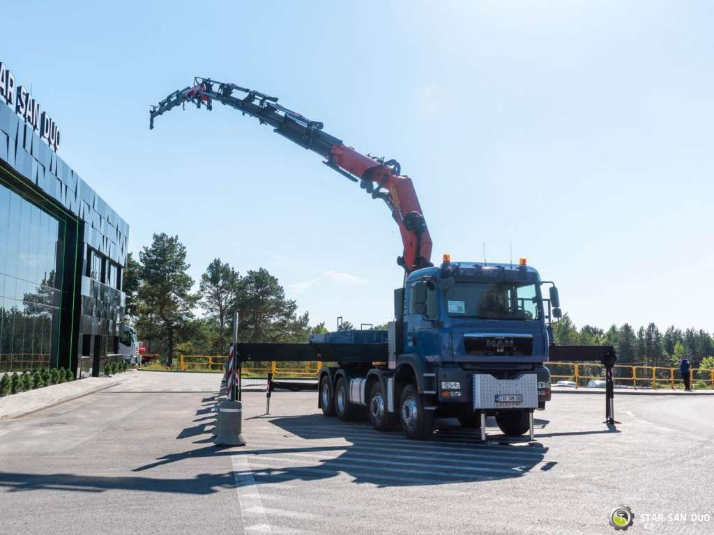 MAN TGA 35.440 8X6H PALFINGER 60002 Semi-trailer - Tractor unit: picture 2 MAN TGA 35.440 8X6H PALFINGER 60002 Semi-trailer - Tractor unit: picture 2