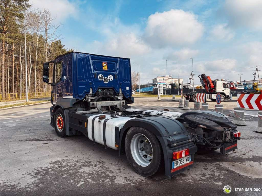 Mercedes-Benz ACTROS 1843 4x2 EURO 6 Hydraulic LOHR - Tractor unit: picture 2 Mercedes-Benz ACTROS 1843 4x2 EURO 6 Hydraulic LOHR - Tractor unit: picture 2