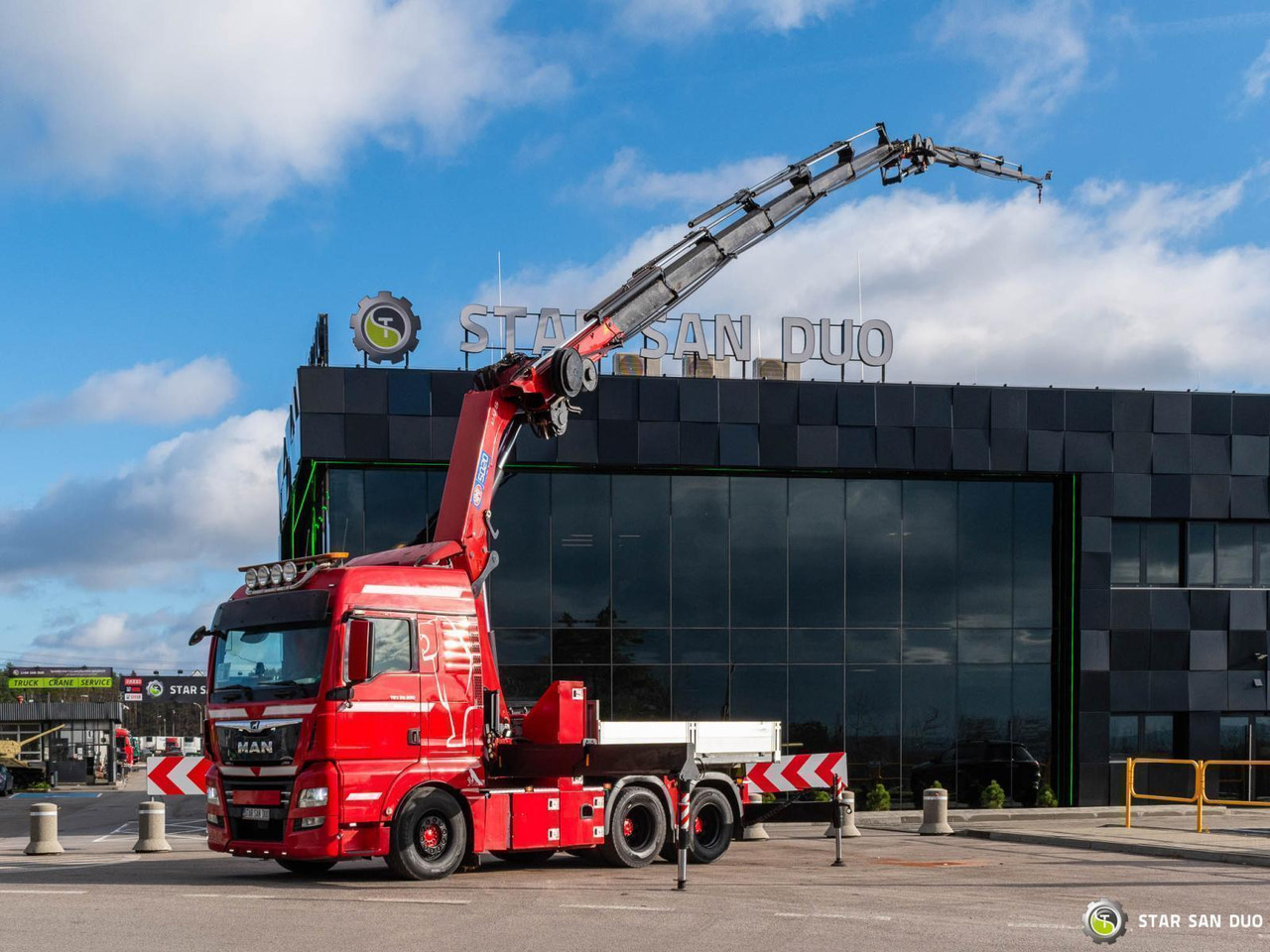 - Tractor unit: picture 2 - Tractor unit: picture 2