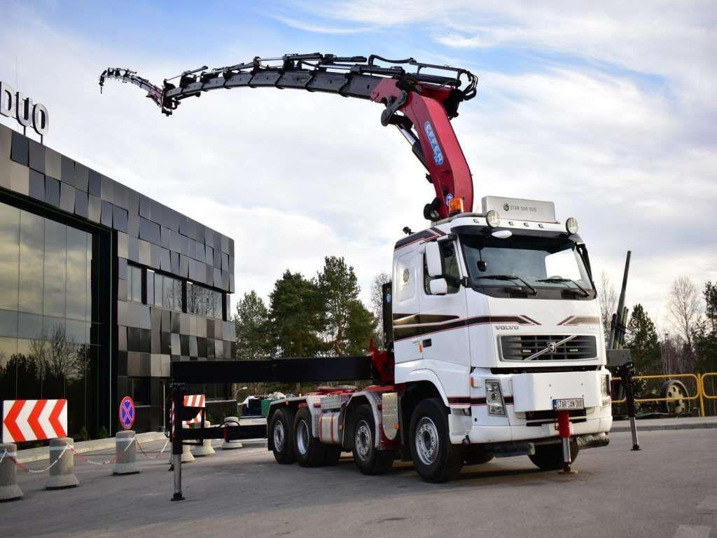 Volvo FH 520 8x2 EFFER 850 Fly Jib Winch 5th - Tractor unit: picture 3 Volvo FH 520 8x2 EFFER 850 Fly Jib Winch 5th - Tractor unit: picture 3