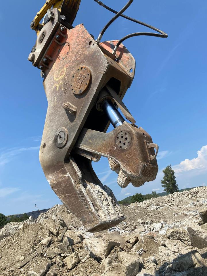 RAMMER RB - Demolition shears for Crawler excavator: picture 1 RAMMER RB - Demolition shears for Crawler excavator: picture 1