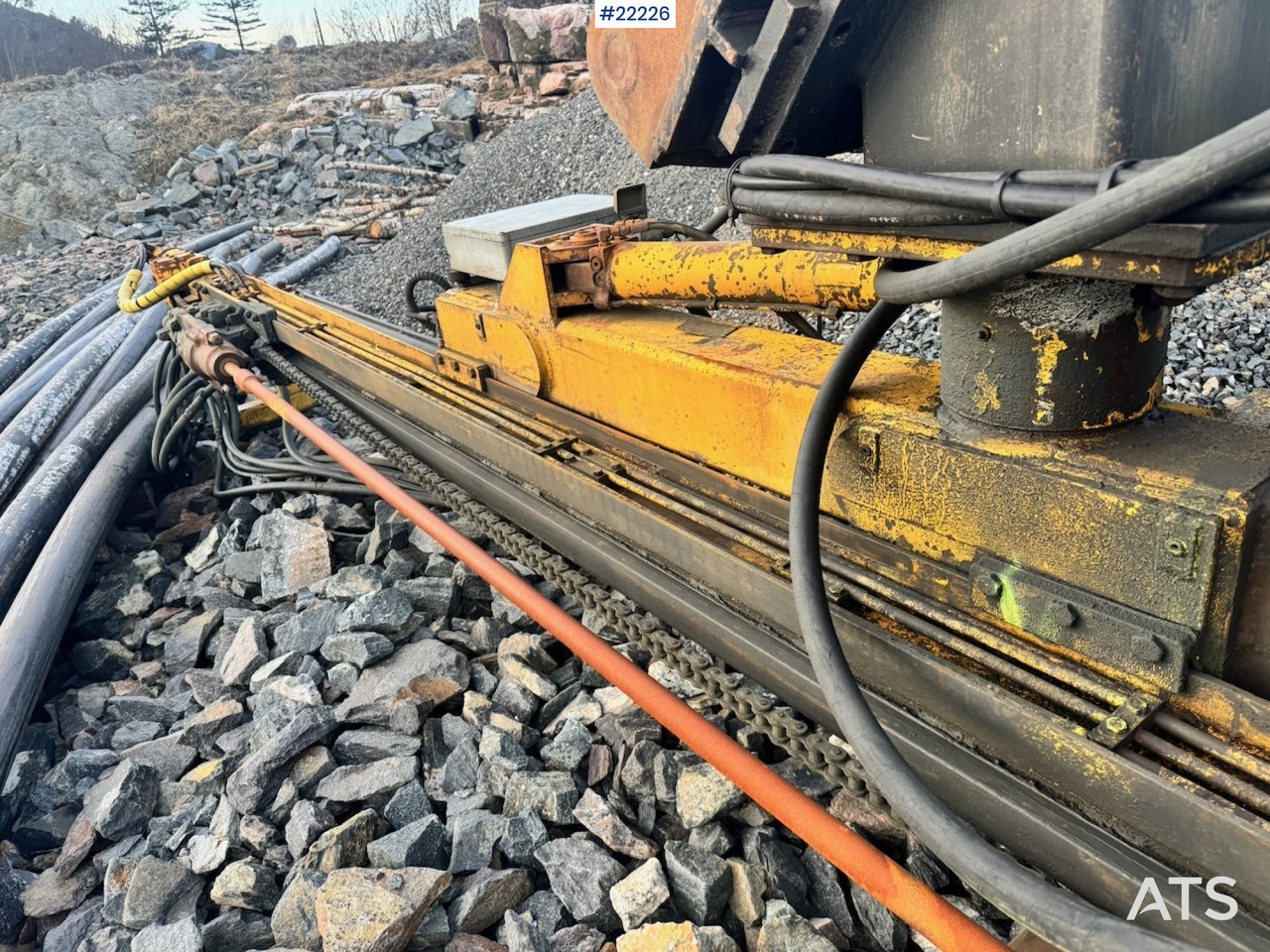 Atlas Boretårn m/ Atlas 1238 Hammer. - Hydraulic hammer: picture 1 Atlas Boretårn m/ Atlas 1238 Hammer. - Hydraulic hammer: picture 1