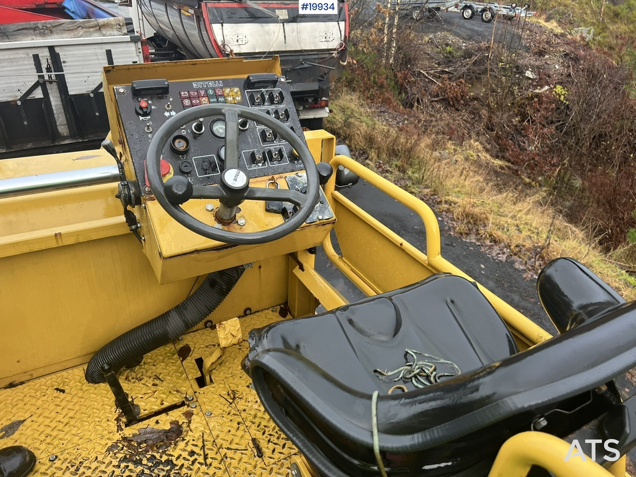 Bitelli midi 2 akslet maskinkjerre m/ kjørebroer - Asphalt machine: picture 5 Bitelli midi 2 akslet maskinkjerre m/ kjørebroer - Asphalt machine: picture 5