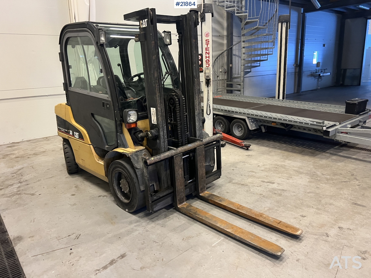CAT DP30N truck - Diesel forklift: picture 1 CAT DP30N truck - Diesel forklift: picture 1