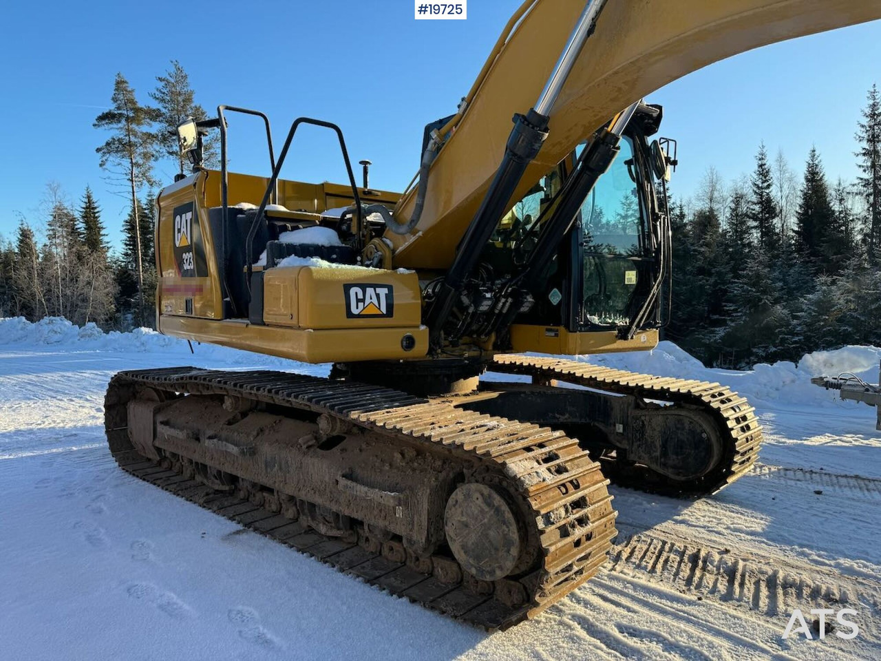 Caterpillar 323 - Excavator: picture 5 Caterpillar 323 - Excavator: picture 5