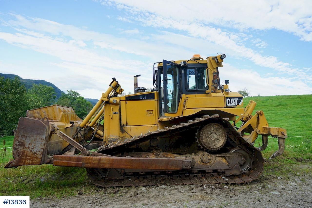 Caterpillar D6T - Bulldozer: picture 2 Caterpillar D6T - Bulldozer: picture 2